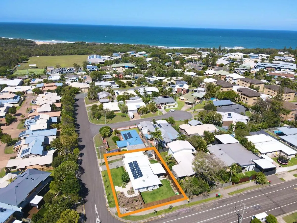 Browning Boulevard 9, Battery Hill Caloundra 0*,  Australia